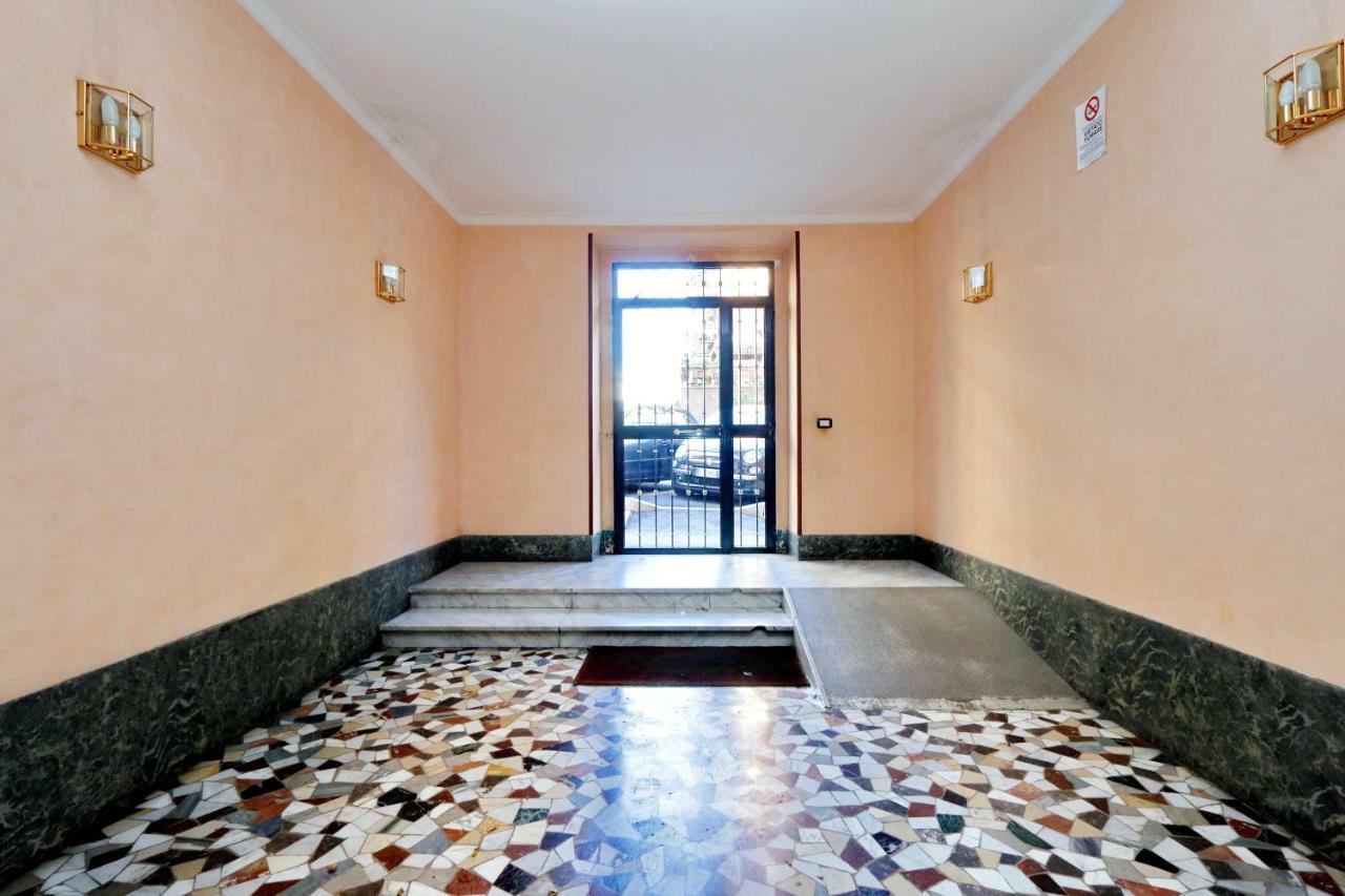 Bbhome Trastevere Station White Chic Apartment Рим Екстериор снимка